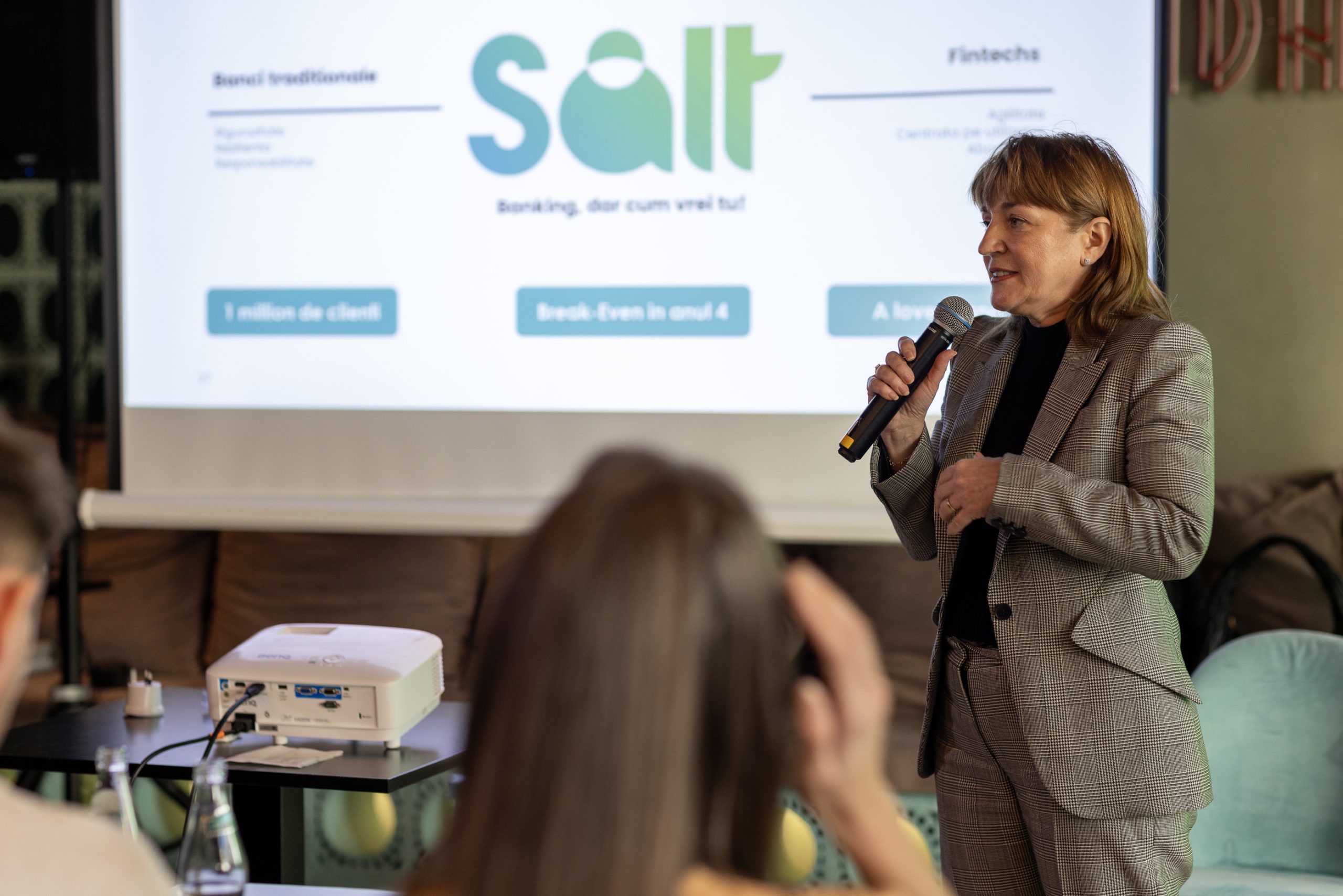 Salt la neobanking: peste 330.000 de clienți și 3 mil. lei cashback în 2024. Ce urmează în 2025 