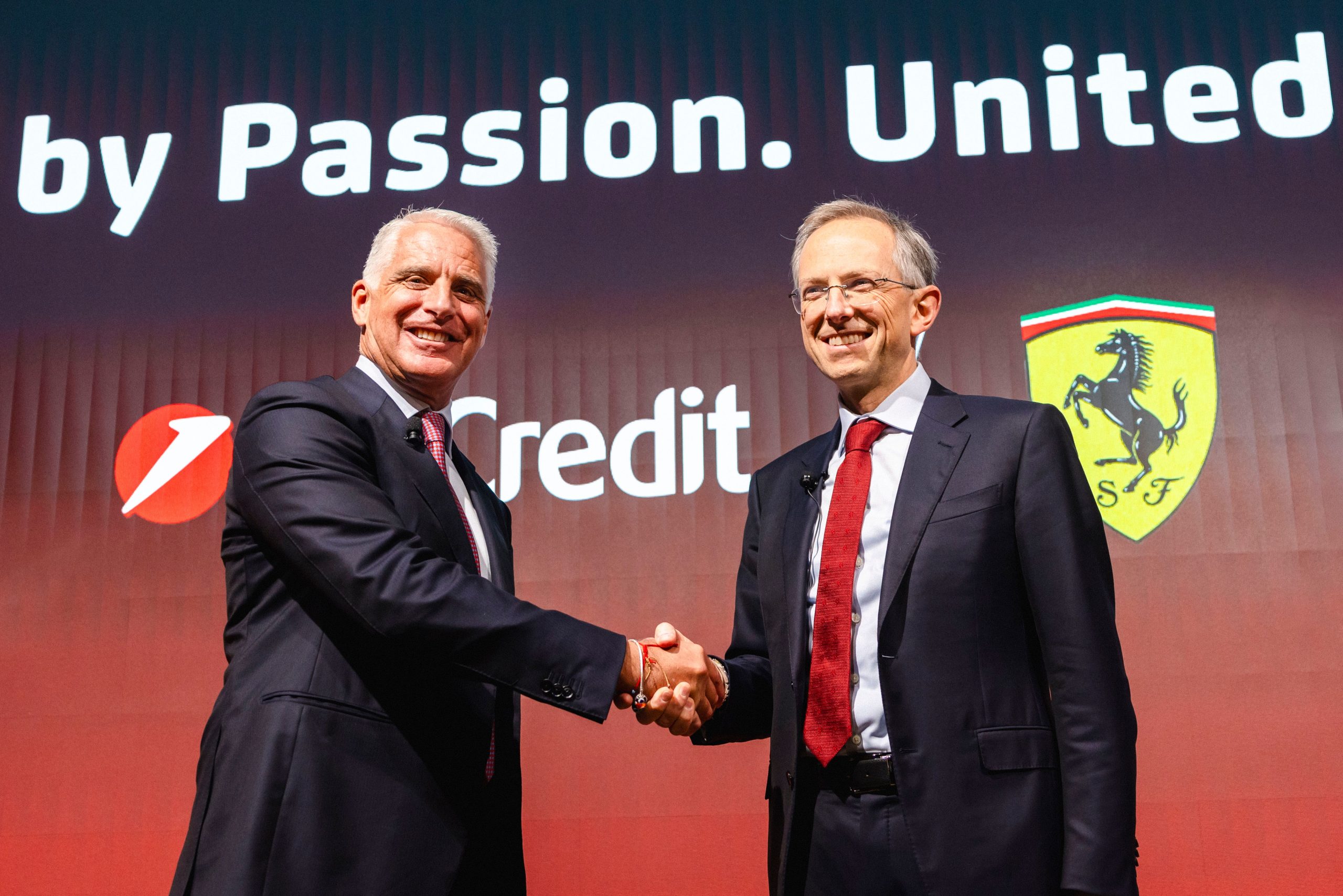 UniCredit prezintă noul parteneriat cu Ferrari „Bound by Passion. United in Excellence”