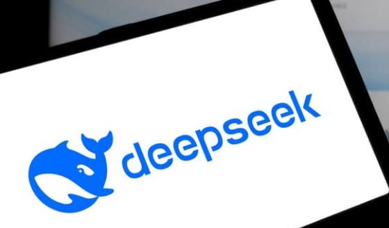 ENGLISH SECTION: DeepSeek overtakes ChatGPT with 50x Google Trends surge in a week